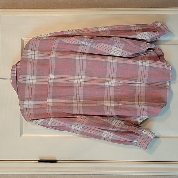 Lightweight pink flannel - Picture 4 of 4